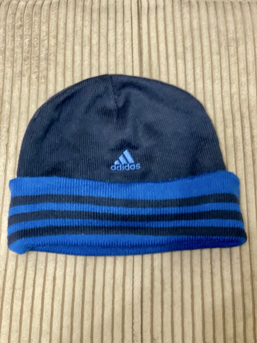 Набор шапка и перчатки adidas оригинал, QR код бьется