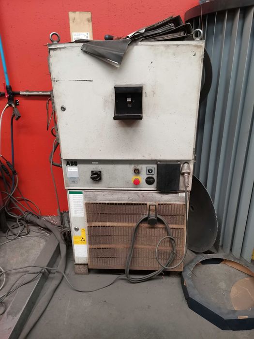 Cela spawalnicza z robotem ABB IRB1400 S4C+ spawarka FRONIUS TPS4000