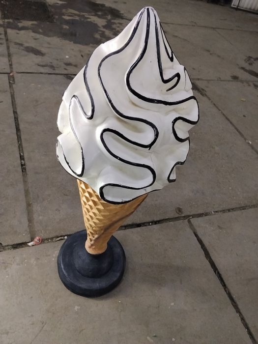 Figura lód lodziarnia rekwizyt reklama