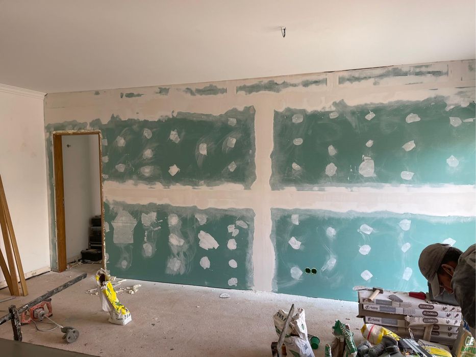 Construção, remodelação e manutenção