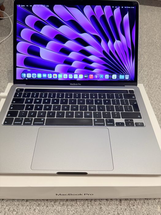 Idealny - MacBook Pro 13-cali, 2020 32 GB RAM, 512 GB SSD Poznań