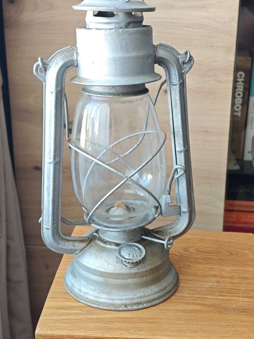 Stara Polska lampa naftowa Jupiter 2