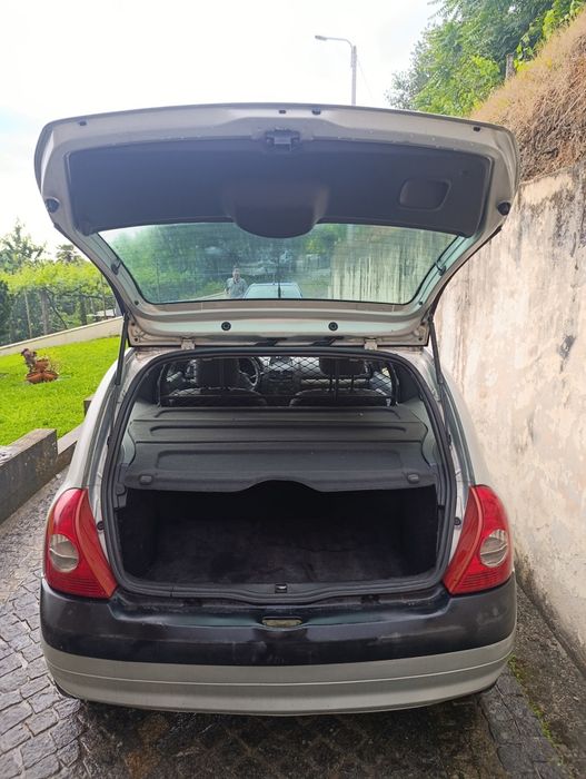 Renault Clio URGENTE!!