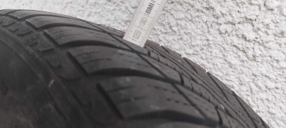 Felgi stalowe BMW z oponami Good Year Ultragrip 8