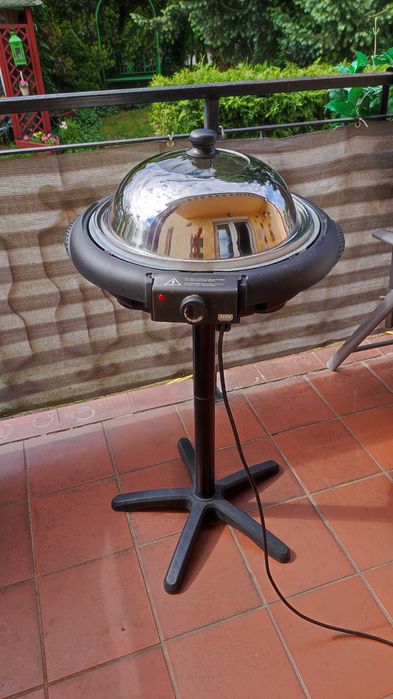 Elegancki grill Beem,niemiecki,średnica 38cm.