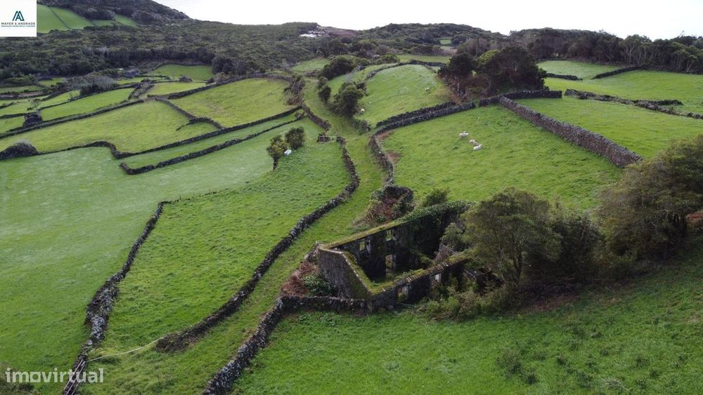 Ruina com Potencial de construçao