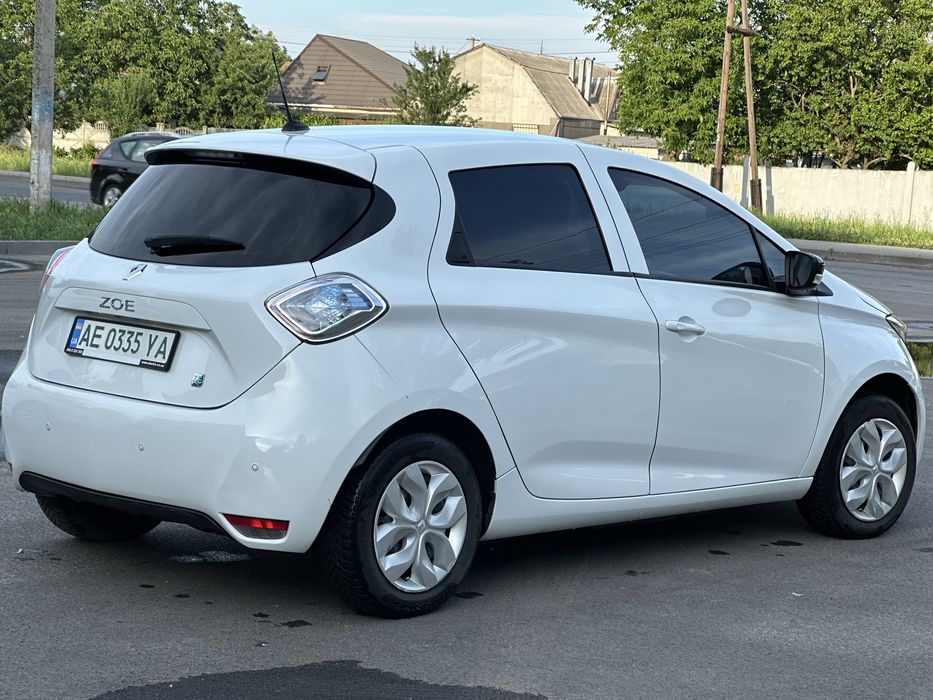 Продам Renault Zoe 2015
