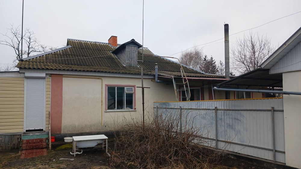 Продаж 1/2 будинку  в р-н Загребля(біля г-р-к”Хуторок”).