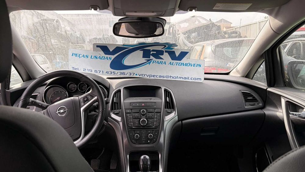 Opel Astra J - Viatura para Peças
