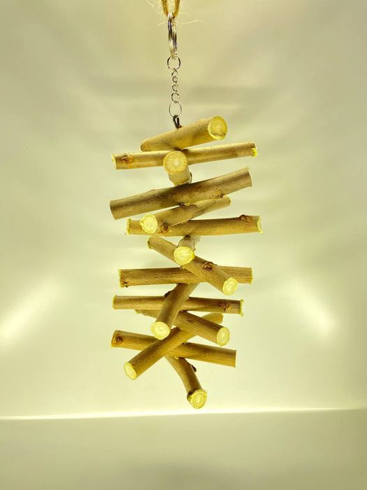 Ласощі та годівнички для папуг та гризунів. Лакомство и кормушки