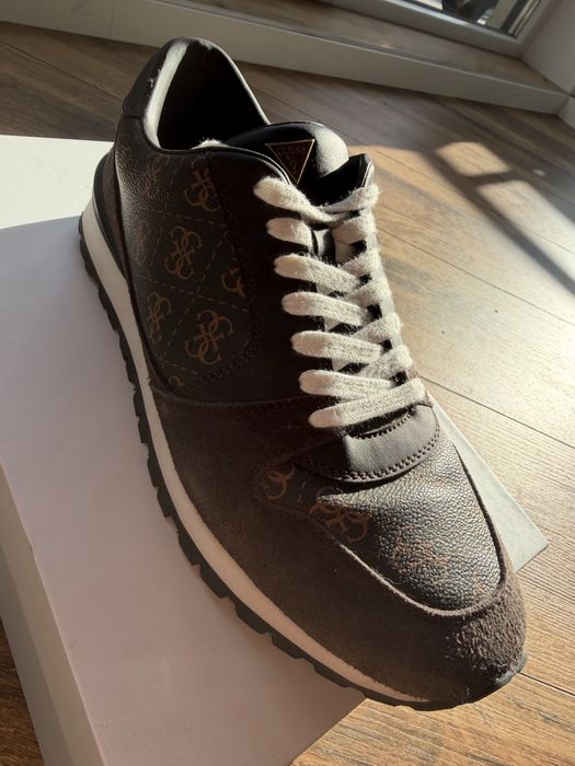 Buty guess r42 (nowe)