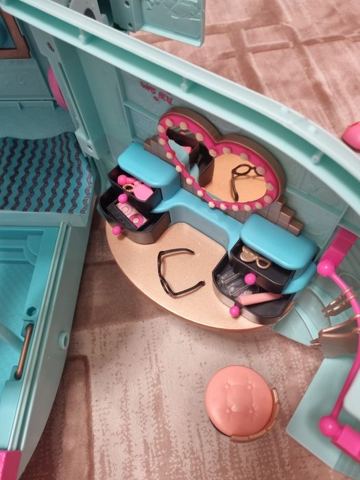 Іграшковий ляльковий  автобус LOL Glam Camper