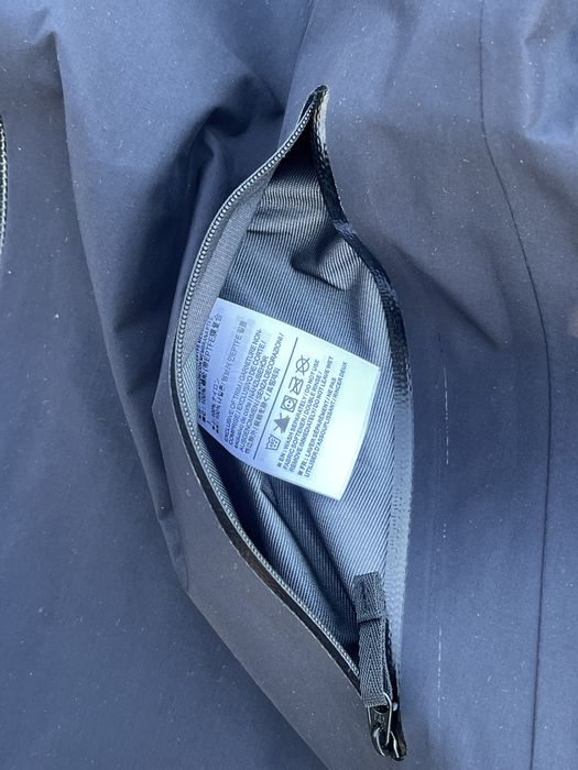 Вітровка Arc’teryx Beta Lt на Gore-Tex
