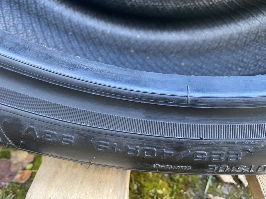 Goodyear Assurance Comforttred 225/40r19 93V