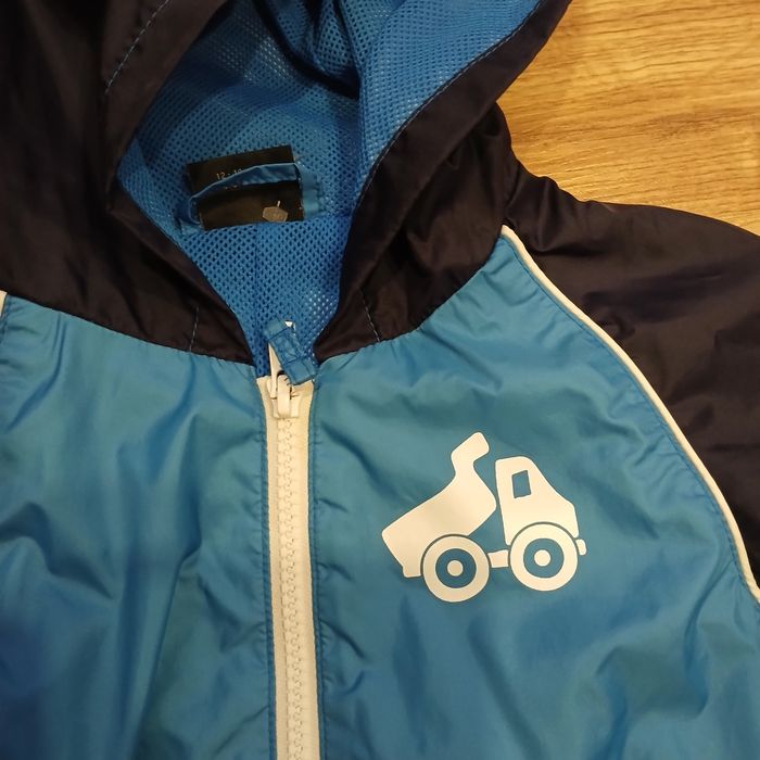 Kombinezony przeciwdeszczowe   86