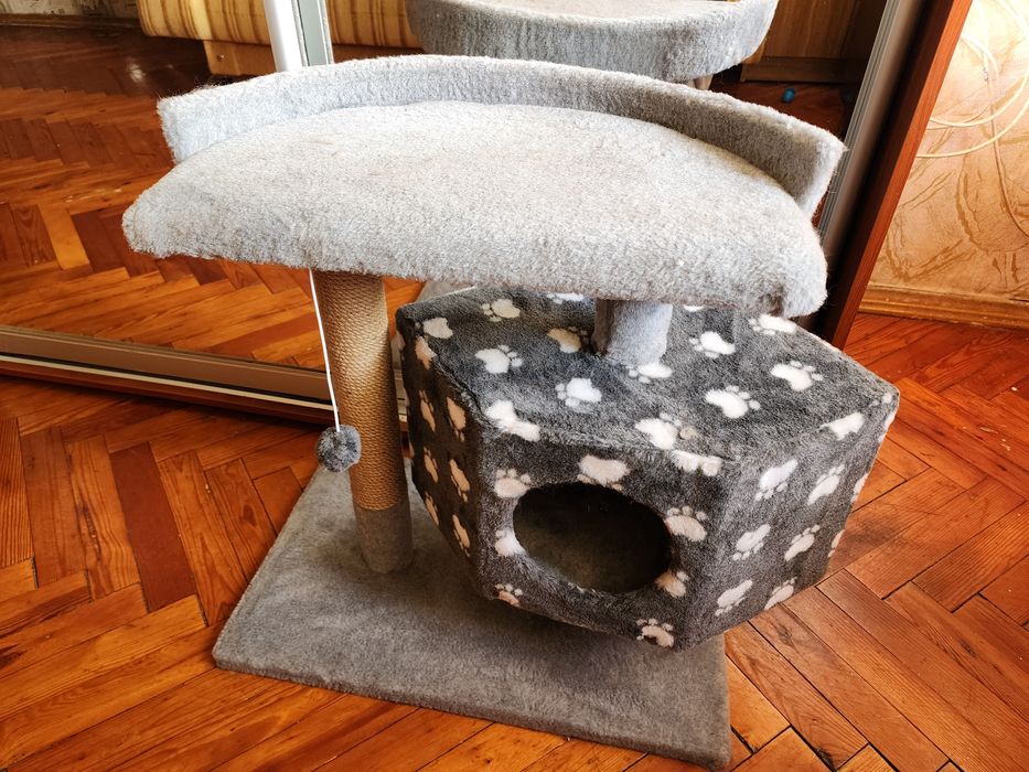 Когтеточка для кота 50х61,5 / домик для котика