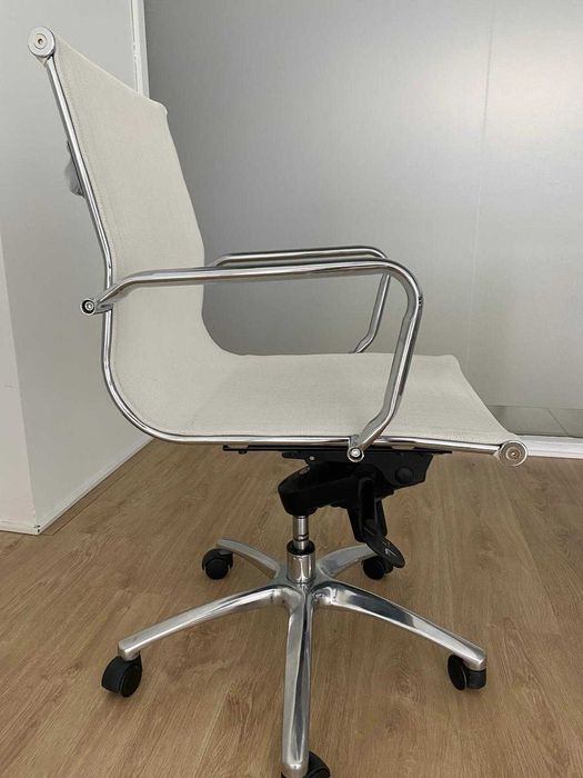 Cadeiras Escritório Nevada NewMds Gir Rede Branca 5 unid (loja 280EUR)