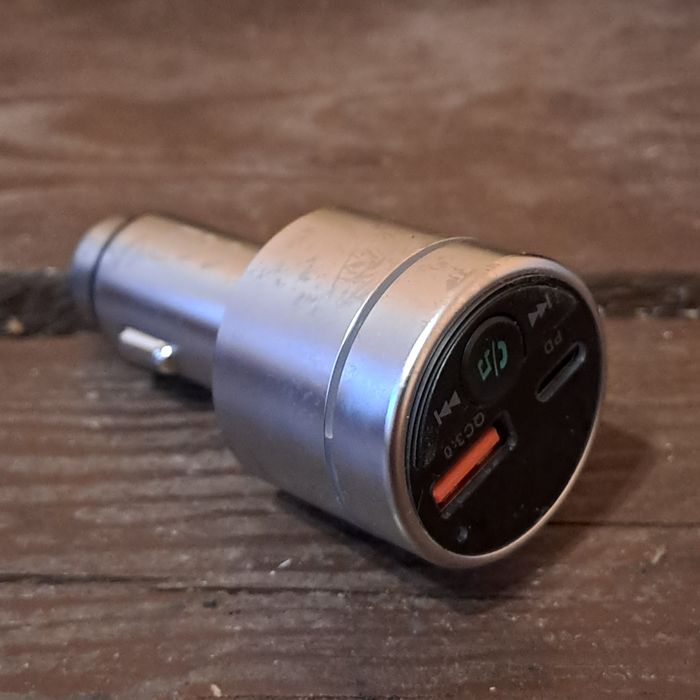 Transmiter FM Bluetooth Rainson | Ładowarka Samochodowa USB | Dobra Jakość