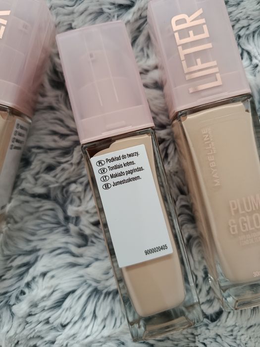 Maybelline NY Plump Glow podkład do twarzy odcień nr 110