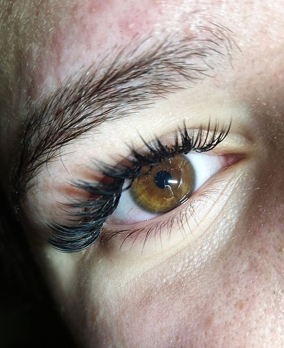 Наращивание и ламинирование ресниц