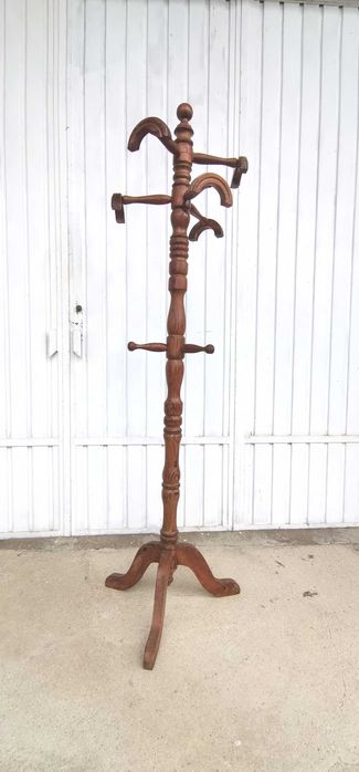 Cabide em madeira massiça (para restaurar)