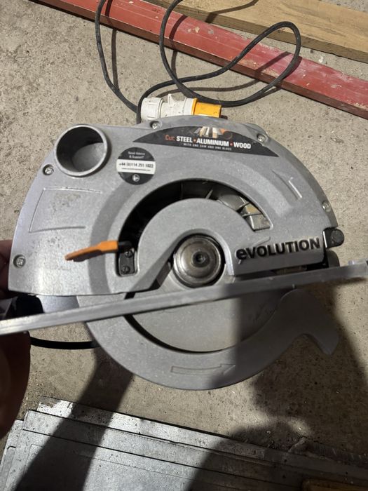 Продам   дискову пилу Evolution  110v