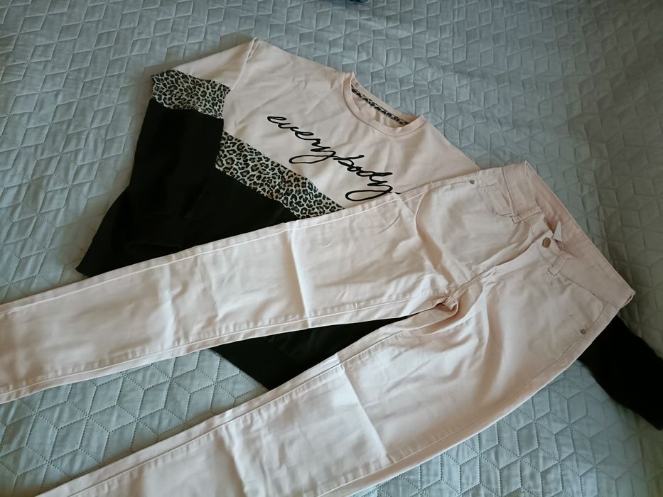 Jeansy + bluza  140/146