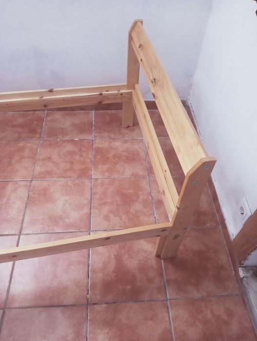 Cama de solteiro