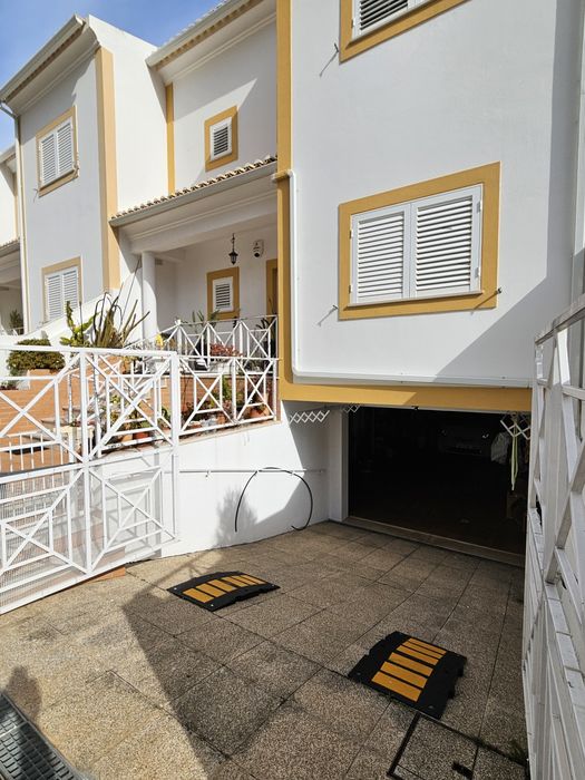 V4 de 2007 para venda em Armação de Pêra