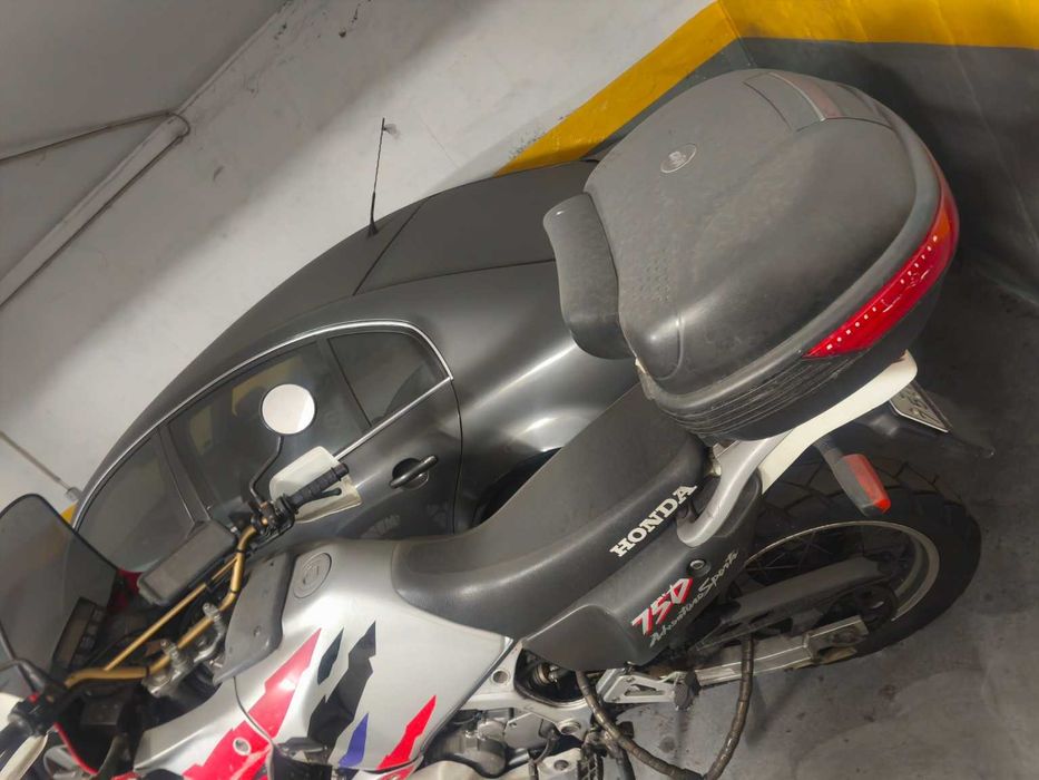 Honda Africa Twin XRV750 RD07A — 1997 — 65000 km