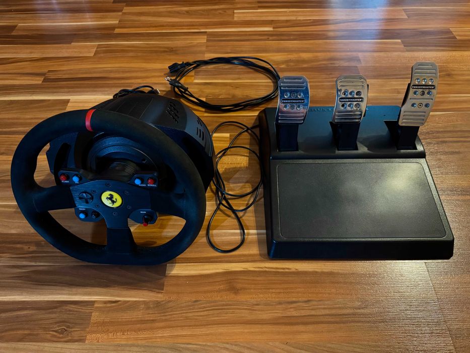 Kierownica Thrustmaster T300 RS GT Alcantara + pedały T3PA