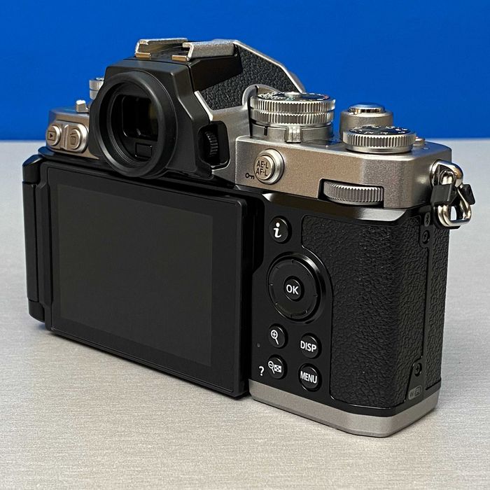 Nikon Z fc (Corpo) - 20.9MP | 3 ANOS DE GARANTIA