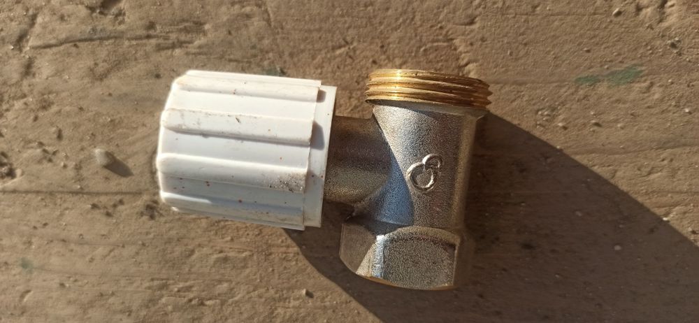 Кран радіаторний прямий Valvex