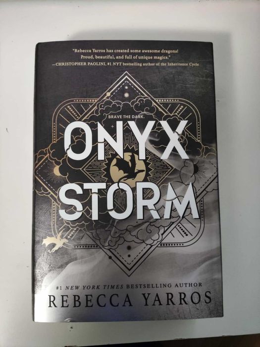 Onyx Storm (Deluxe Limited Edition)