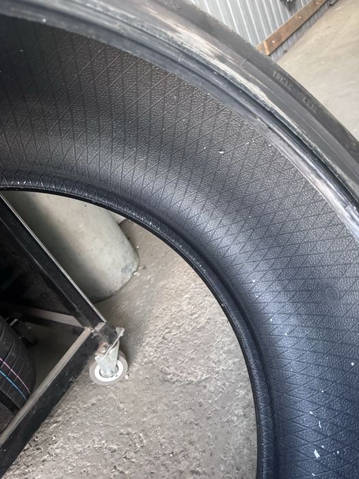 Зимові шини Goodyear Ultra Grip performance 3  255/45/r19 104v