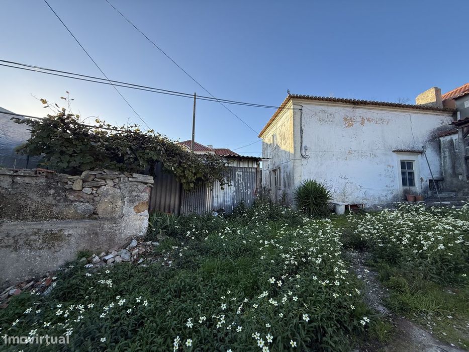 Moradia T5 Remodelação Total nas Lopas, Agualva - Cacém