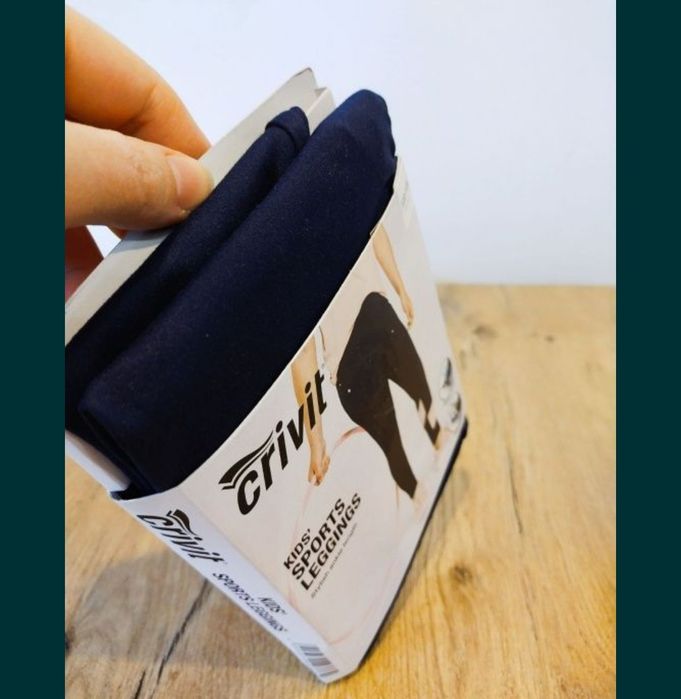 Legginsy funkcyjne dziewczęce r 122/128 z różowym akcentem