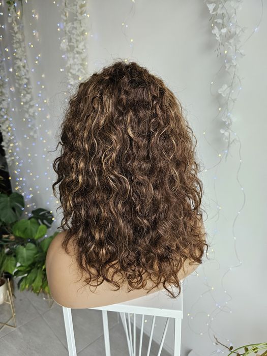 Peruka z włosów naturalnych Gabrysia oki afroloki braz z blondem 46cm