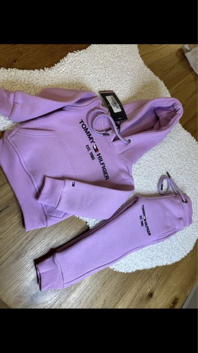 Dzieciece dresy Tommy Hilfilger