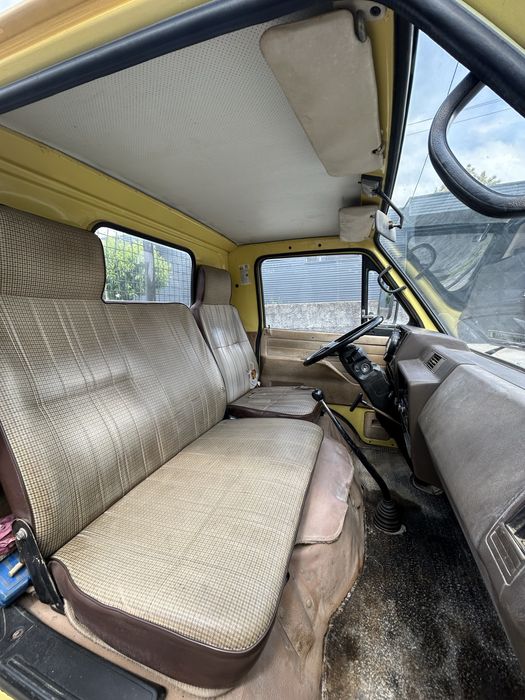Bedford NKR - tribasculante