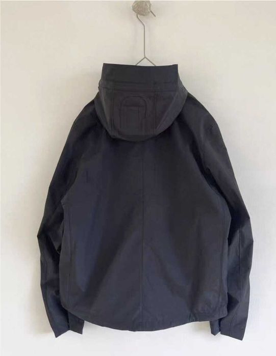 Kurtka z kapturem Stone Island w kolorze czarnym   M