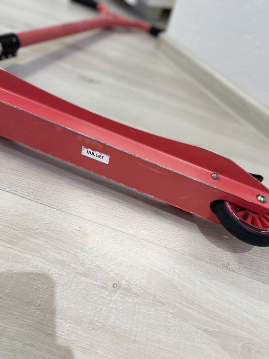 Трюковой самокат Explore