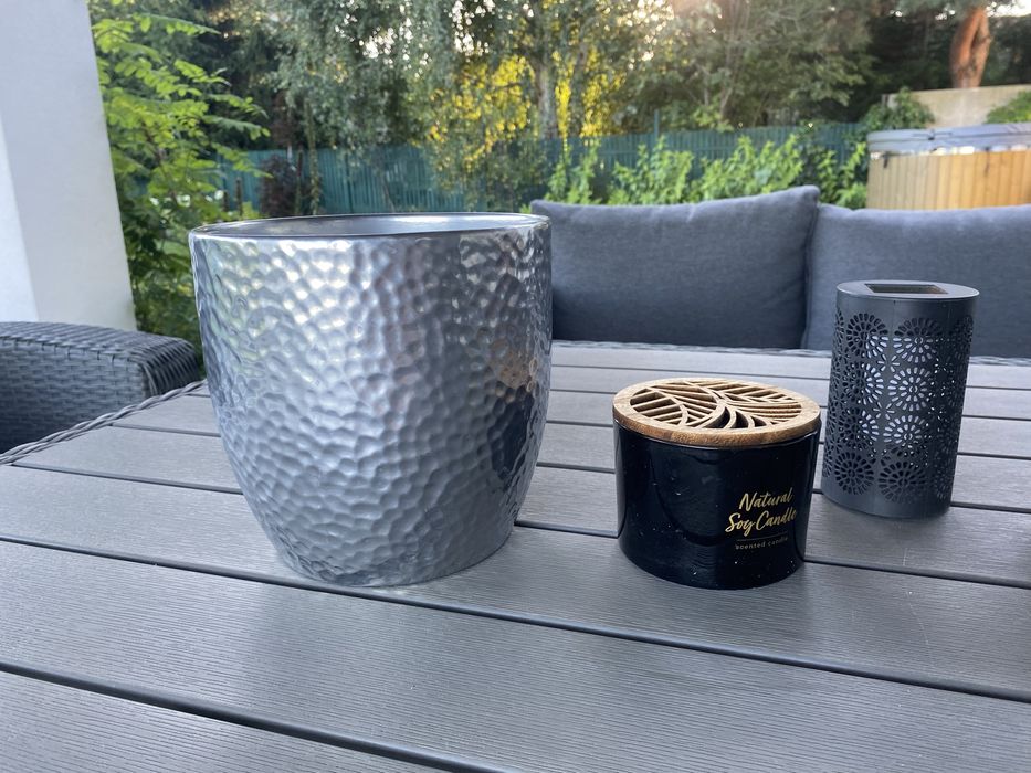 Srebrna oslonka na doniczke śr. 19 cm