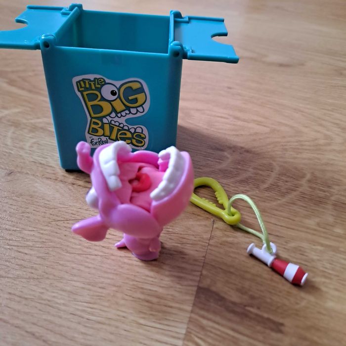 Figurka Gryzący Zwierzak Hasbro FurReal Little Big Bites