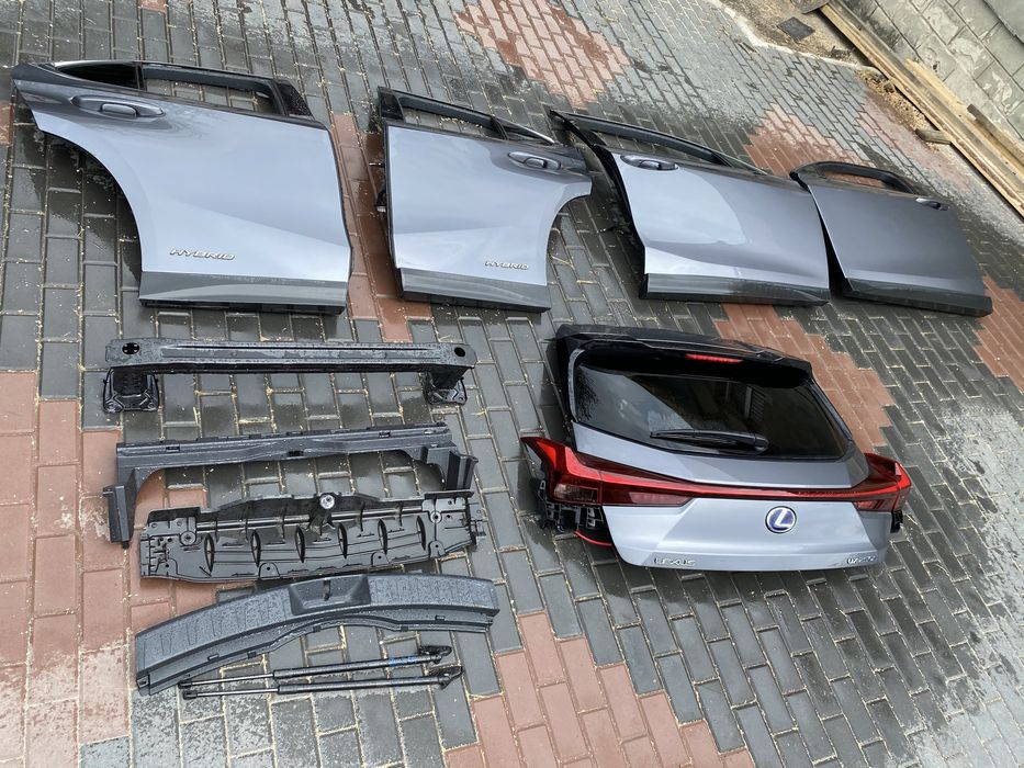 Lexus UX200 250h Ляда Кришка багажника Бампер задній Підсилювач Ліхтар Фонарь лівий правий Пластик багажника весь комплект РОЗБОРКА / ЗАПЧАСТИНИ