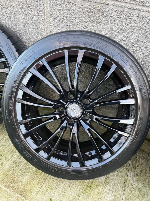 Диски з шинами.        .