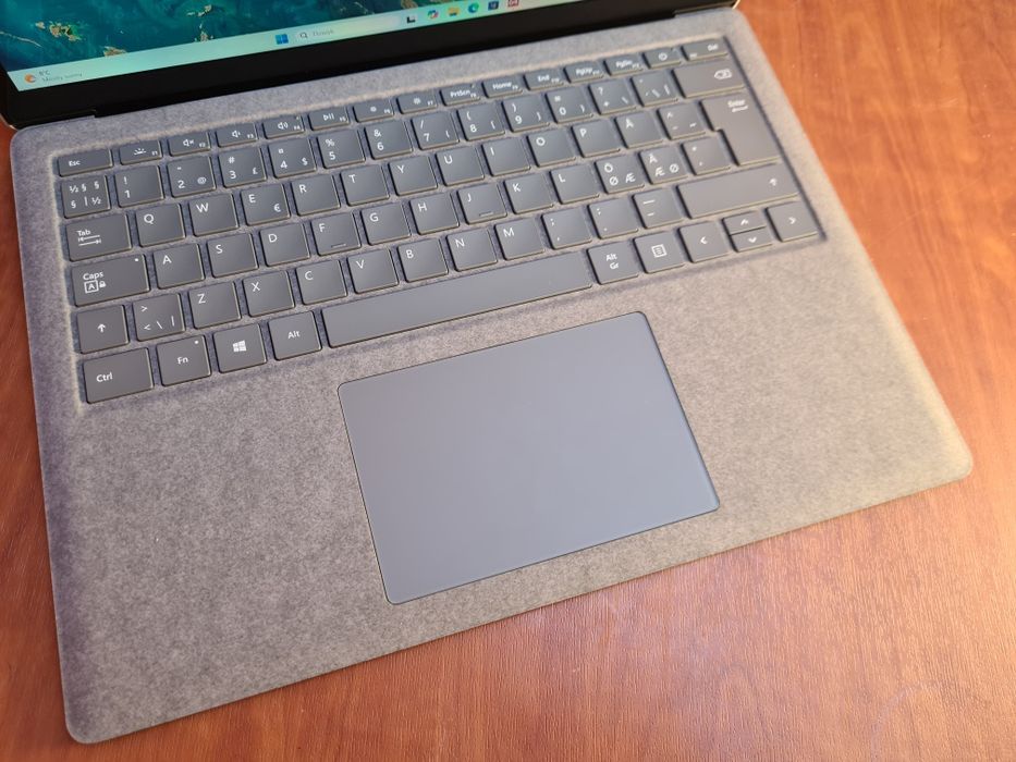 Microsoft Surface Laptop 4 8/512 2k