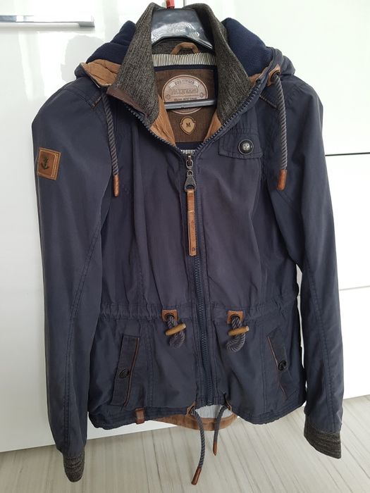 Piękna  damska kurtka  Naketano