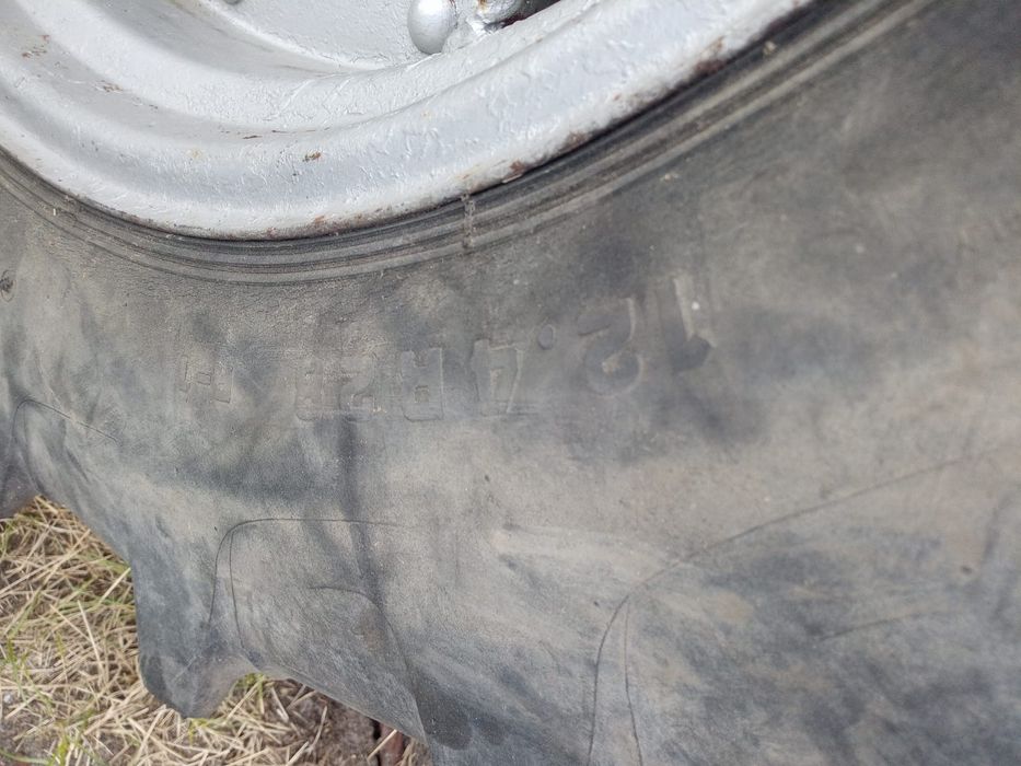 Opona 12,4/28 Alliance