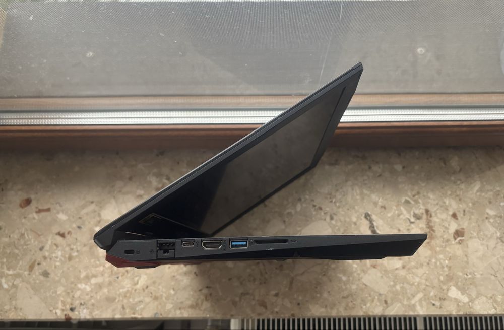 Ноутбук Acer Predator Helios 300 i7-8750H 1060 Ram 8gb M2 256gb 144Hz